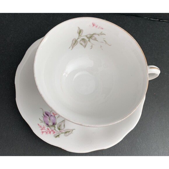 Favolina Poland tea cup and saucer pink purple green rose buds - Picture 5 of 9